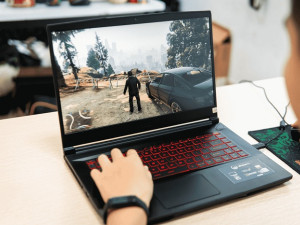 Cẩm nang chọn laptop gaming dành riêng cho game thủ Newbie